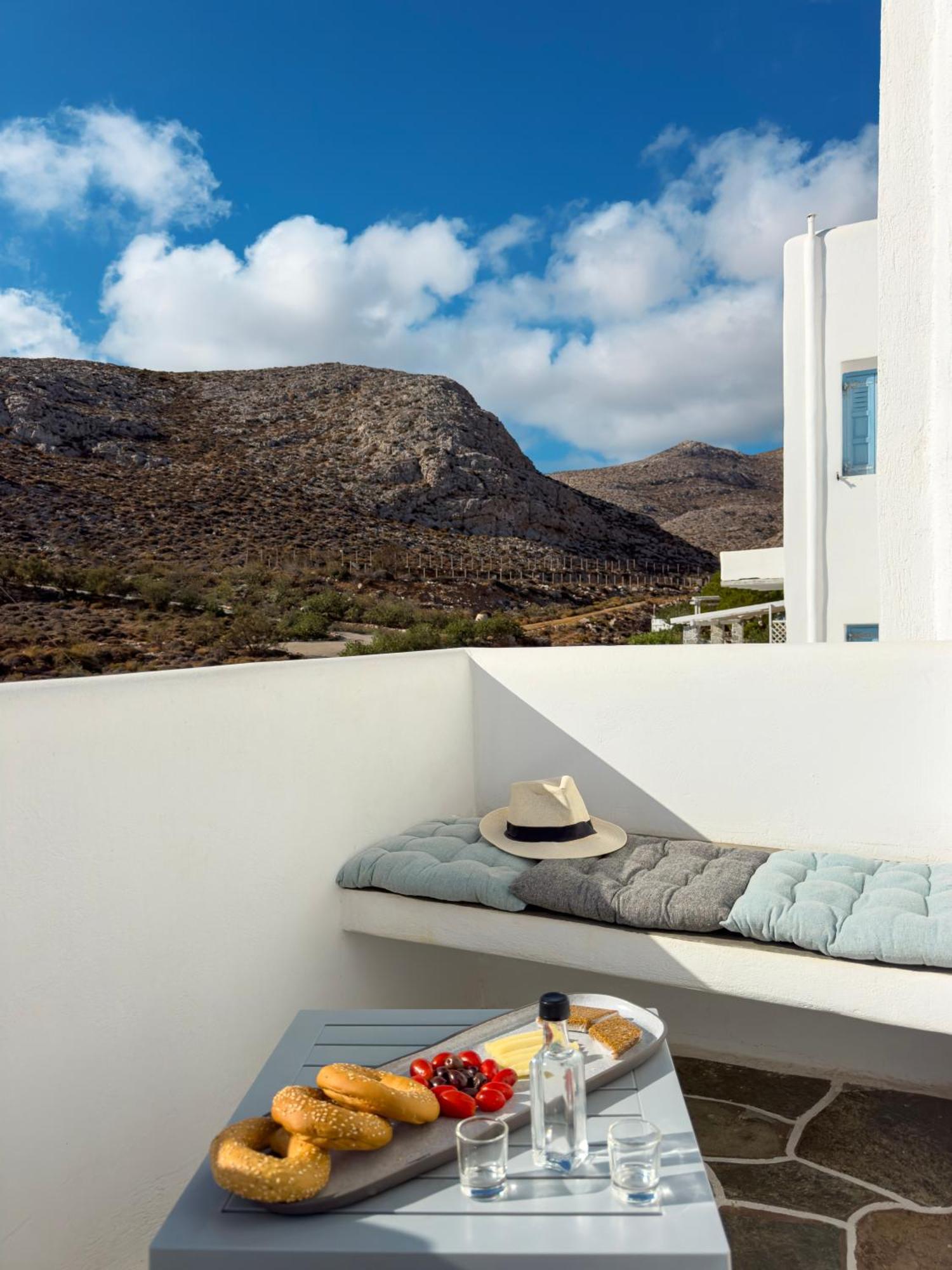 Aneton Residences Folegandros Karavostasis  Exterior foto